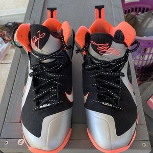 Lebron 9 in great condition. Slightly used